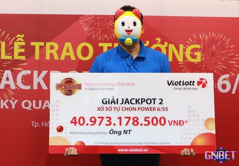 Chơi jackpot Vietlott trúng lớn