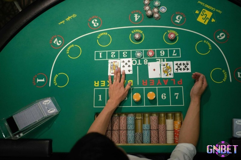 Baccarat tại casino Crown của Đà Nẵng có cả phiên bản truyền thống và điện tử