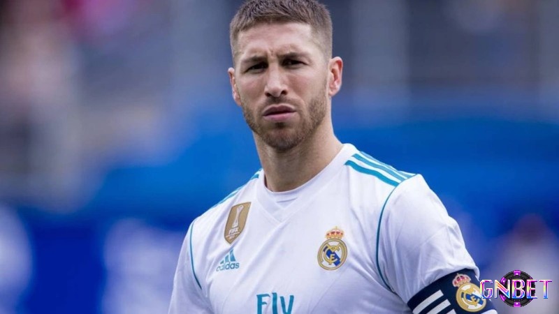 Cầu thủ đẹp trai nhất thế giới - Sergio Ramos với dáng chuẩn và thân hình săn chắc