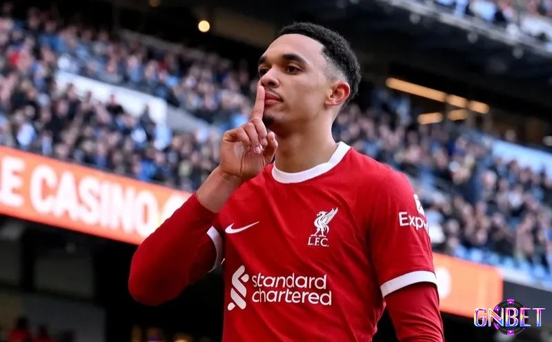 Trent Alexander-Arnold là hậu vệ thi đấu hay nhất ngoại hạng Anh