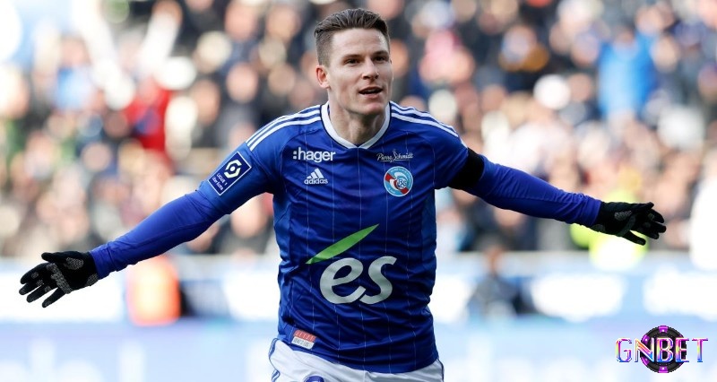 Gameiro đã để lại dấu ấn sâu sắc trong lịch sử Europa League với 24 bàn thắng và nhiều danh hiệu danh giá.