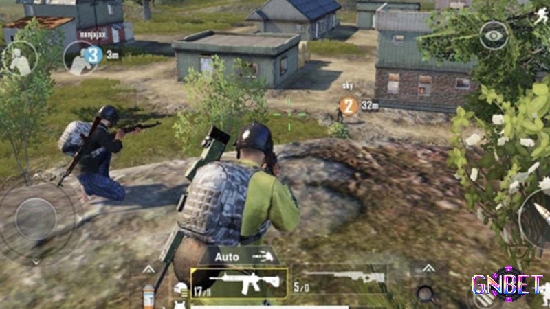 Một mẹo chơi PUBG Mobile hiệu quả là sử dụng chế độ nhặt đồ tự động để tối ưu tốc độ và tránh mất thời gian lựa chọn thủ công